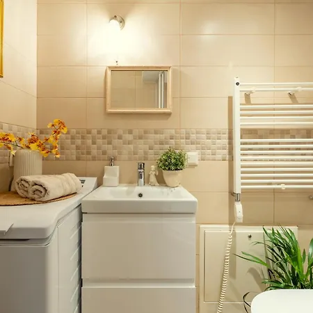 Cozy Roomita Апартаменты *