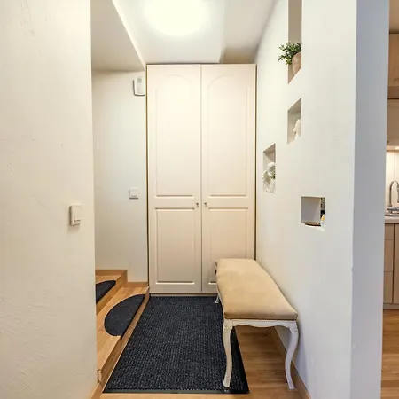 Cozy Roomita